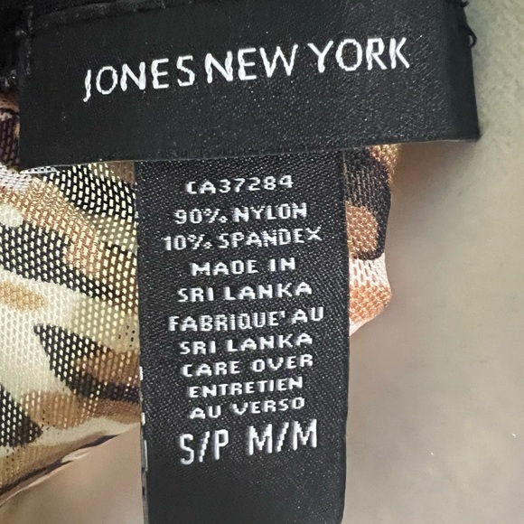 Jones New York - sheer coverup - NWOT - Picture 7 of 7